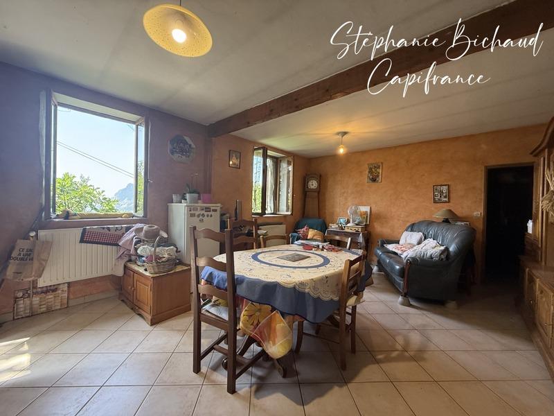 Maison - 87 m² - 4 pièces