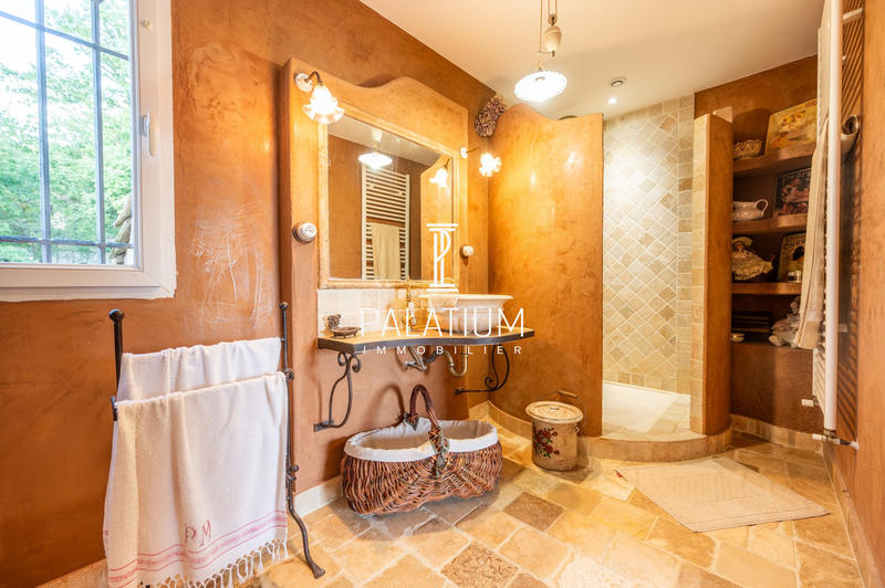 Bastide - 188 m² - 6 pièces