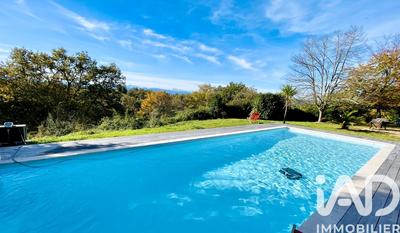 Maison - 129 m² - 5 pièces