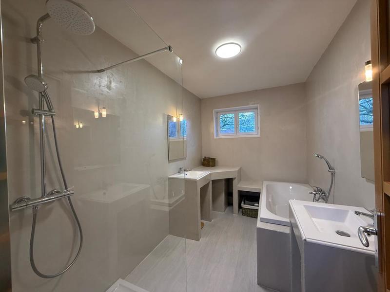 Maison - 199 m² - 7 pièces