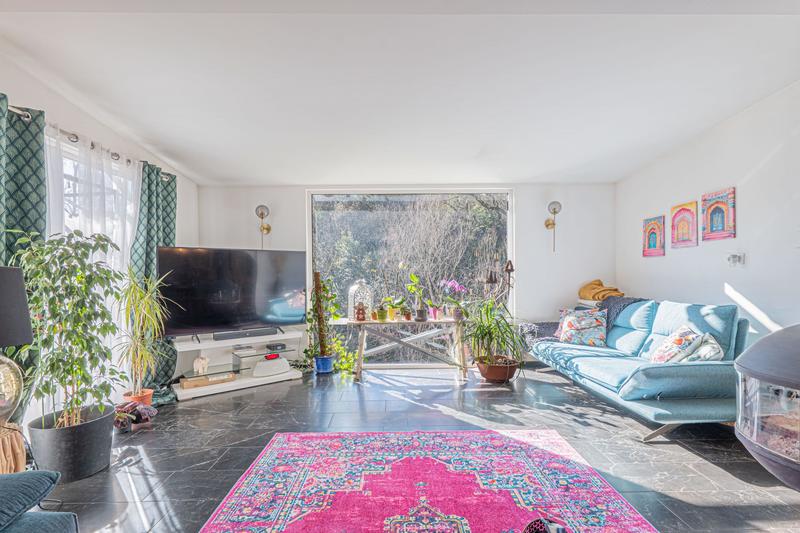 Maison - 189 m² - 7 pièces