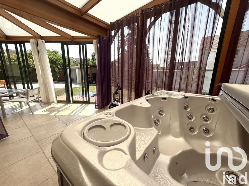 Maison - 144 m² - 8 pièces