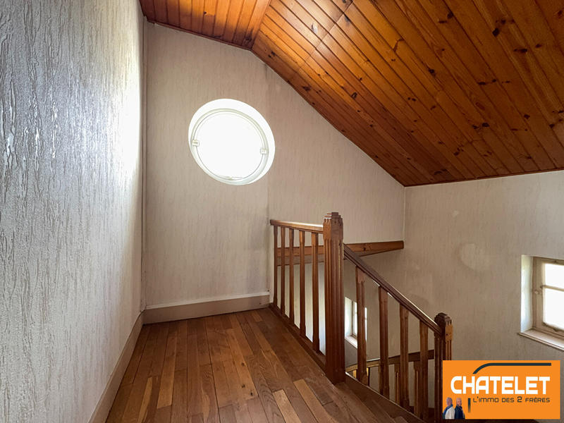 Maison - 102 m² - 5 pièces