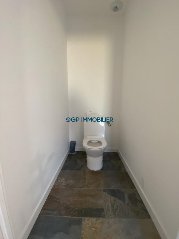 Maison - 96 m² - 4 pièces