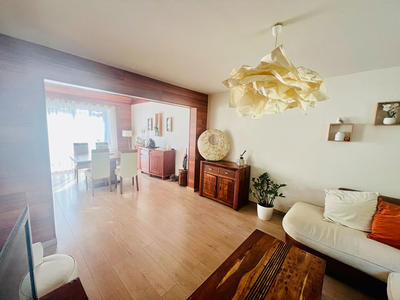 Maison - 150 m² - 8 pièces