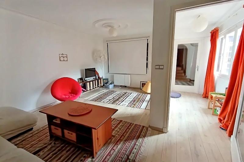 Immeuble - 319 m² - 18 pièces