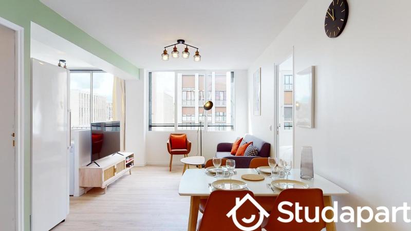 Chambre - 11 m² - 1 pièce