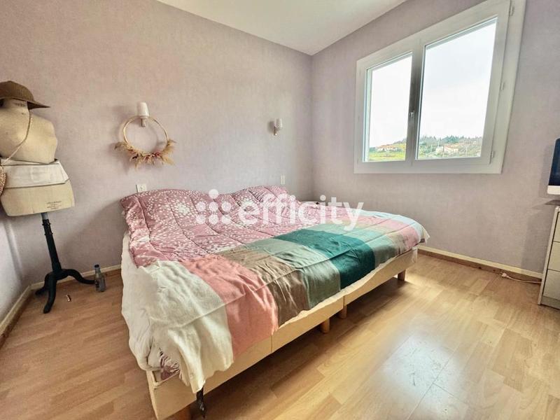 Maison - 152 m² - 9 pièces