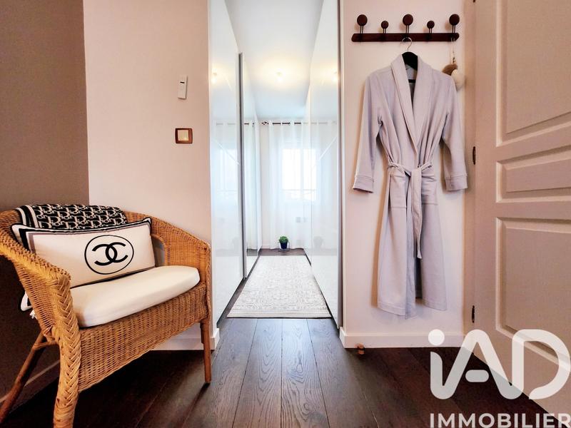 Maison - 156 m² - 8 pièces