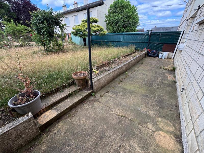 Maison - 98 m² - 4 pièces