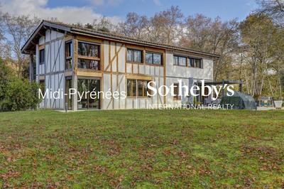 Maison - 186 m² - 7 pièces