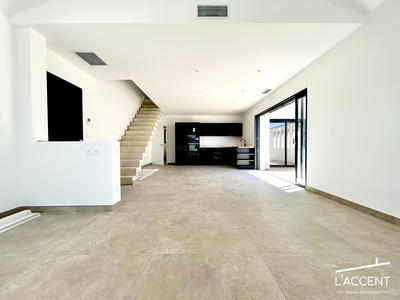 Maison - 100 m² - 4 pièces