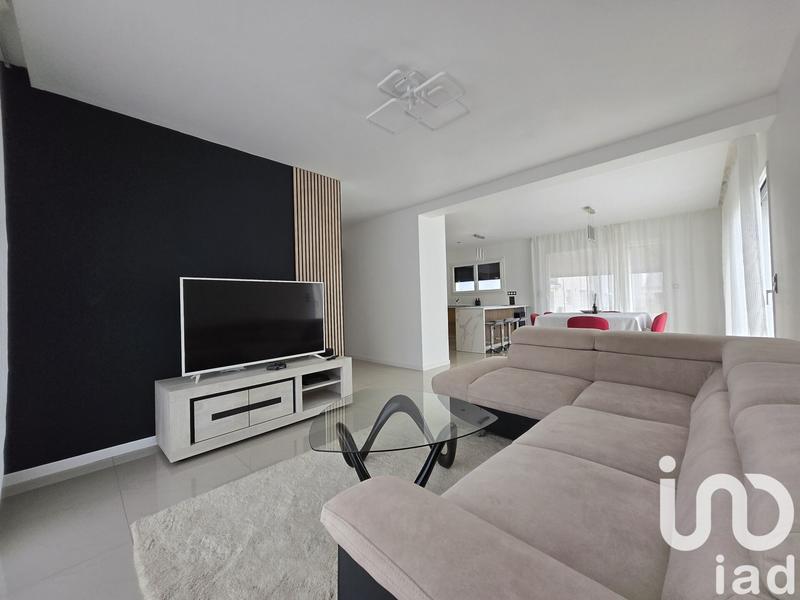 Maison - 121 m² - 5 pièces