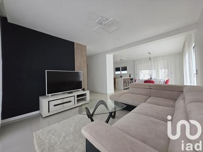 Maison - 121 m² - 5 pièces