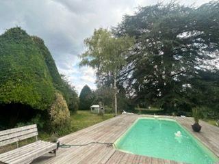 Maison - 190 m² - 8 pièces