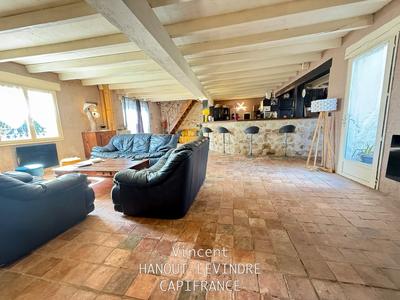 Maison - 259 m² - 12 pièces