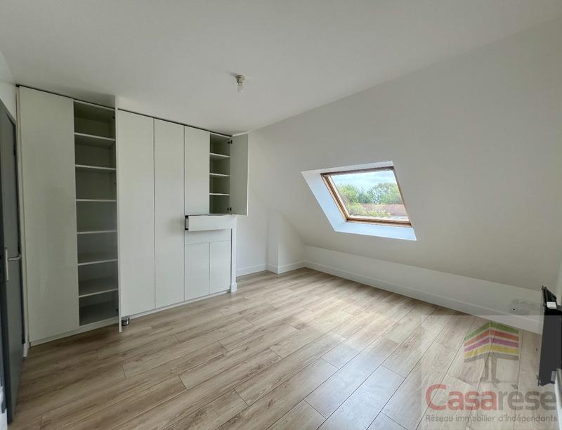 Maison - 220 m² - 7 pièces