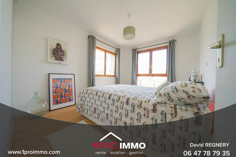 Maison - 224 m² - 8 pièces