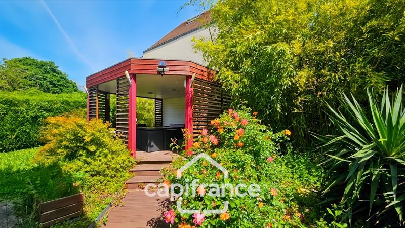 Maison - 142 m² - 8 pièces