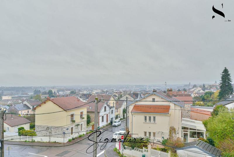 Appartement - 82 m² - 4 pièces