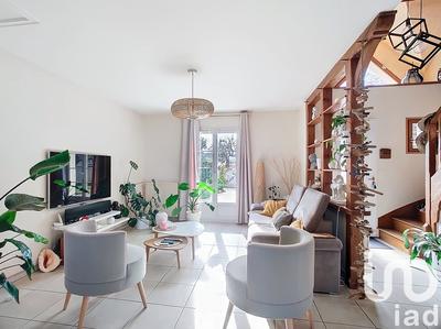 Maison - 165 m² - 8 pièces