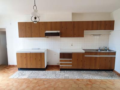 Maison - 180 m² - 10 pièces