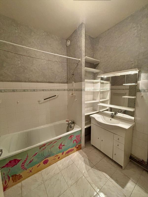 Appartement - 85 m² - 3 pièces