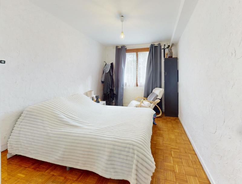 Appartement - 81 m² - 4 pièces