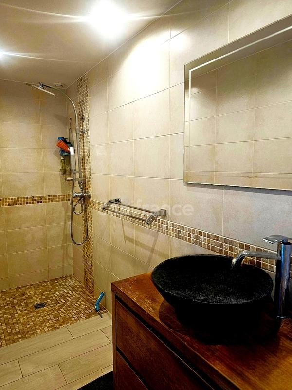 Maison - 156 m² - 6 pièces