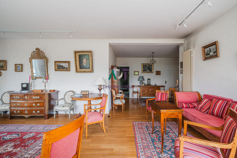 Appartement - 140 m² - 5 pièces