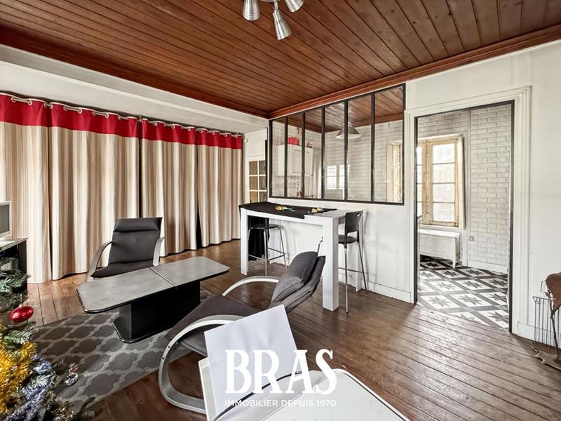 Local commercial - 237 m²