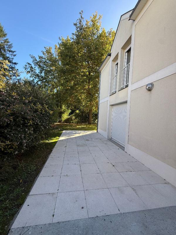 Maison - 107 m² - 5 pièces