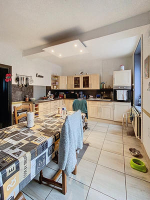 Maison - 131 m² - 7 pièces