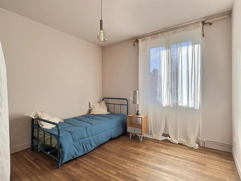 Maison - 99 m² - 5 pièces