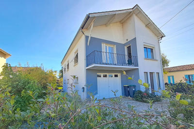 Maison - 130 m² - 8 pièces