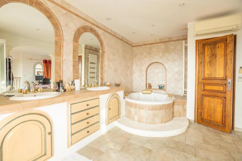 Maison - 154 m² - 5 pièces