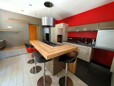 Villa - 176 m² - 7 pièces