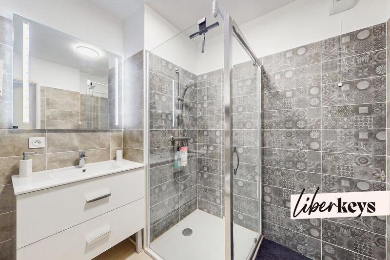 Appartement - 110 m² - 5 pièces