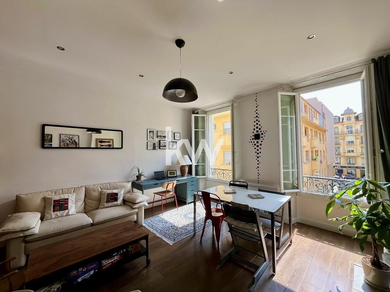 Appartement - 92 m² - 3 pièces