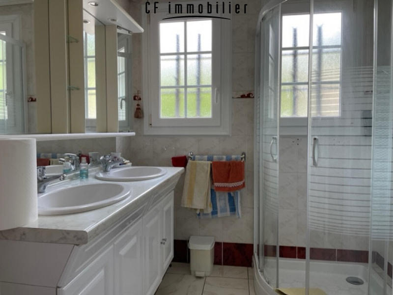 Maison - 102 m² - 4 pièces