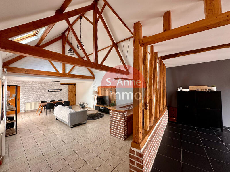 Maison - 210 m² - 8 pièces