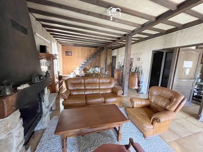 Maison - 116 m² - 9 pièces