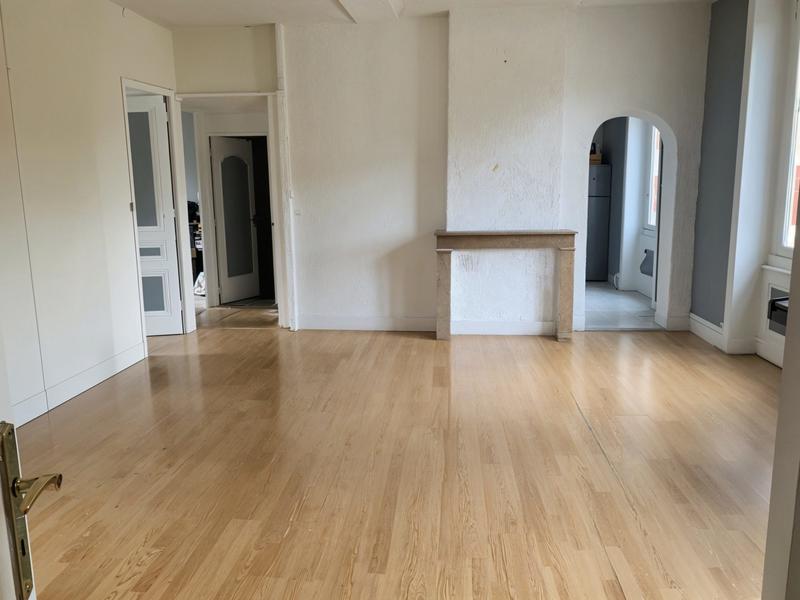 Appartement - 85 m² - 1 pièce