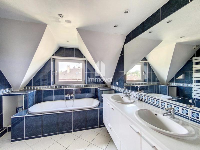 Duplex - 173 m² - 7 pièces