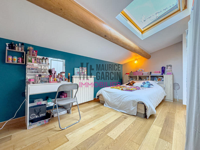 Maison - 136 m² - 4 pièces