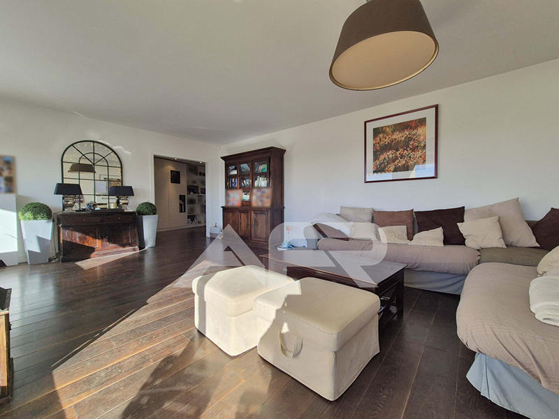 Appartement - 118 m² - 5 pièces