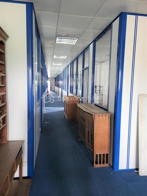 Local commercial - 800 m² - 13 pièces