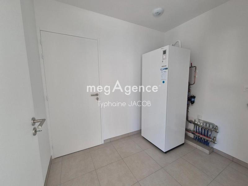 Maison - 92 m² - 4 pièces