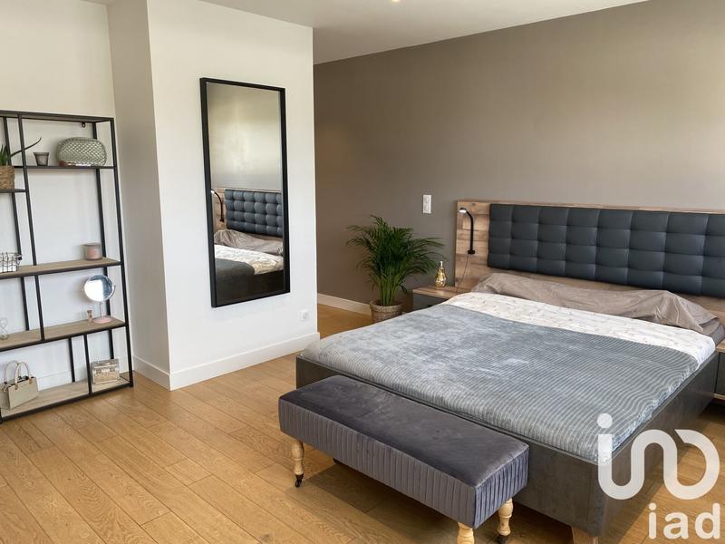 Maison de maîtres - 252 m² - 7 pièces