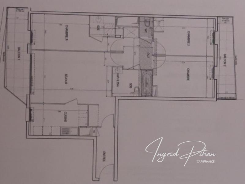 Appartement - 81 m² - 4 pièces